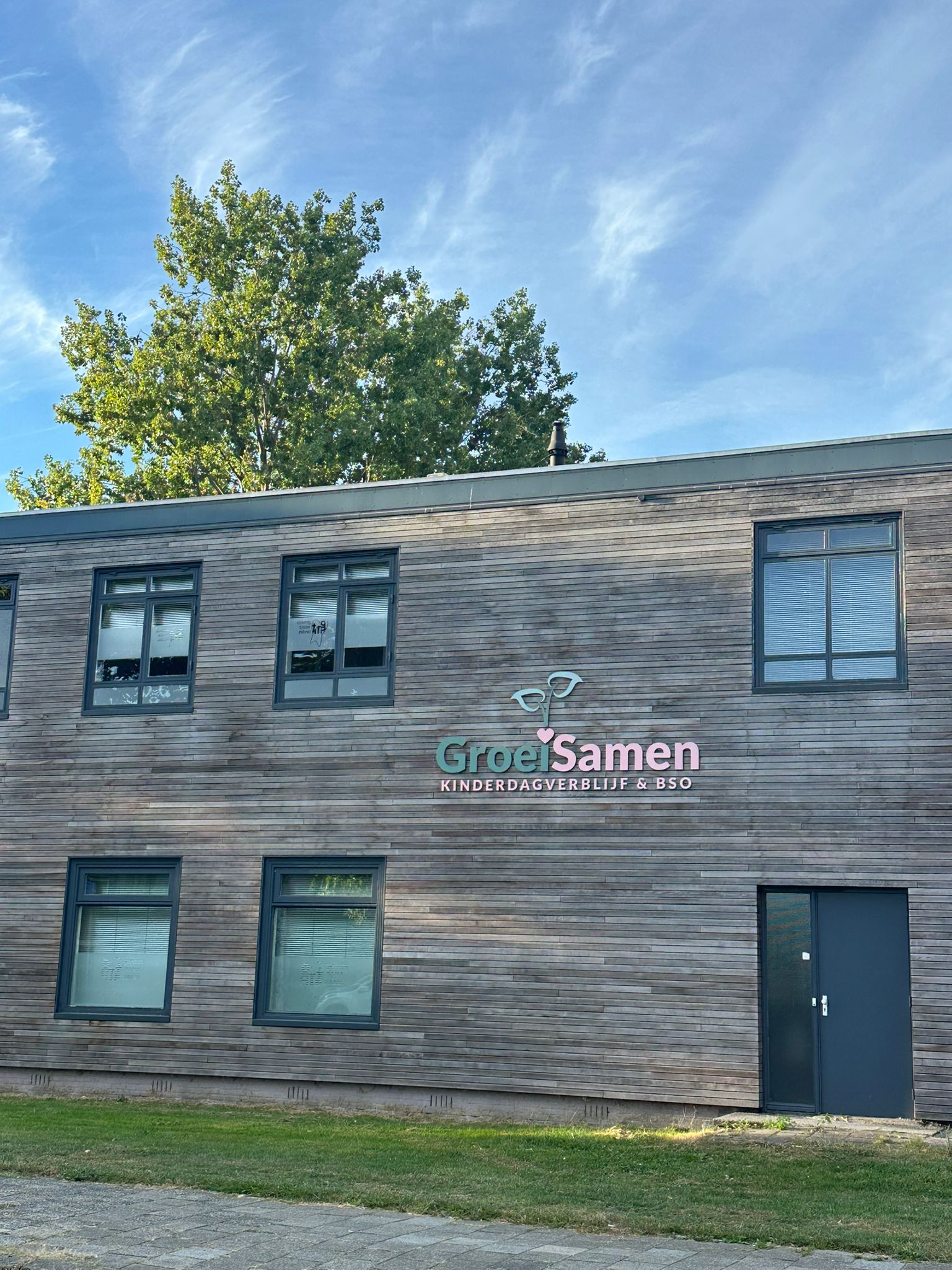 Speelruimte van GroeiSamen met kleurrijk speelgoed